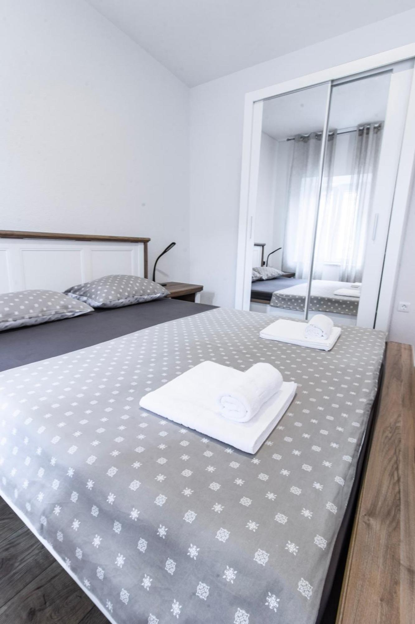 Apartments Florian Lopud Buitenkant foto
